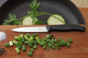 Victorinox Нож для овощей 10.0