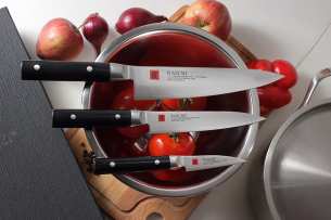 Kasumi  Подарочный набор из трех ножей