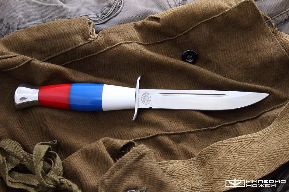 нож Финка-2 Оргстекло (Флаг России) – Златоуст АиР