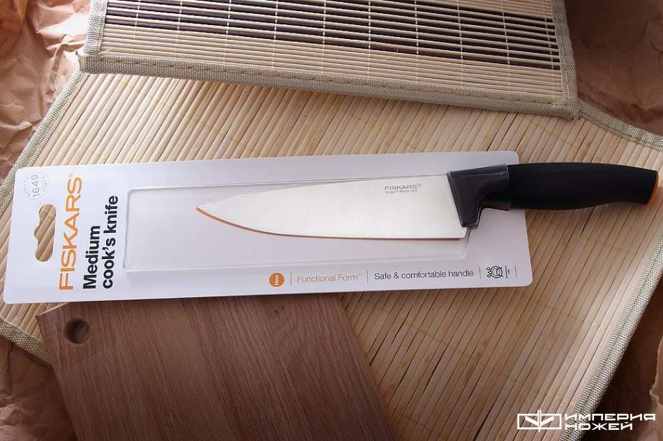 Средний поварской нож – Fiskars