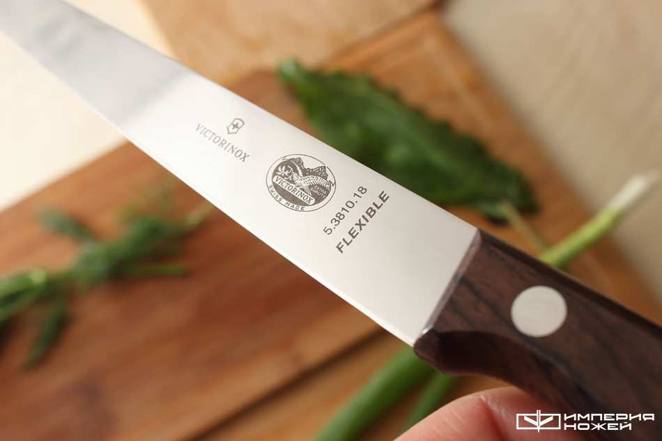 Нож для филе 18.0 дерево – Victorinox фото 2