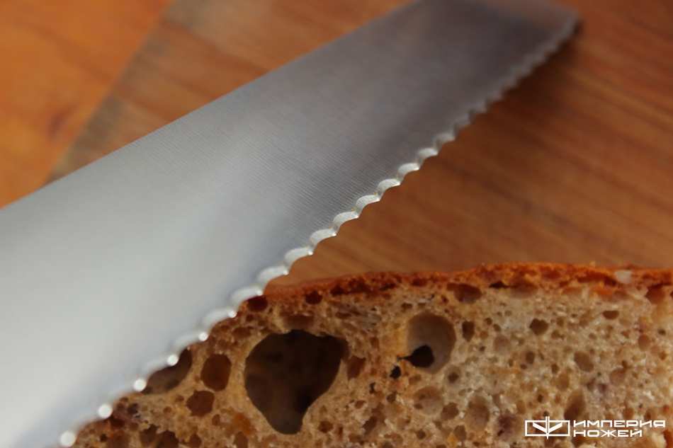 Нож для хлеба с чёрной рукоятью – Fiskars фото 5