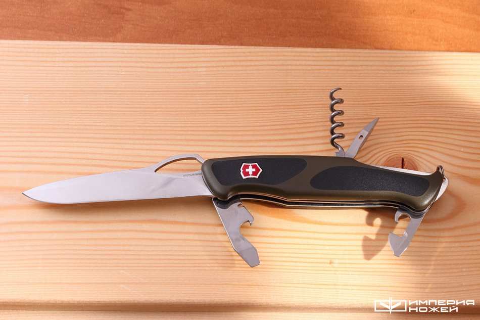 Нож RangerGrip 61 – Victorinox