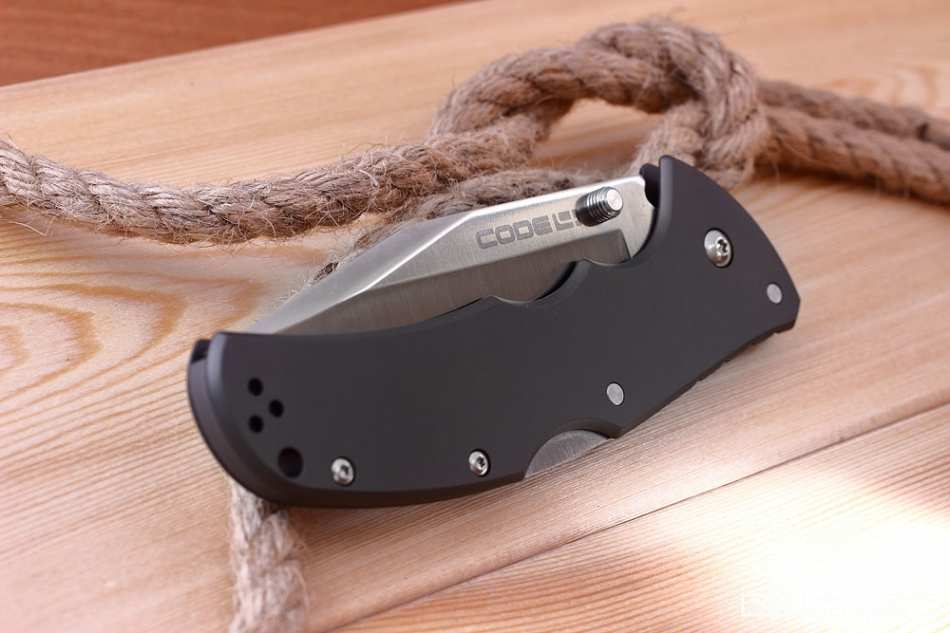 Code 4 Clip Point – Cold Steel фото 4