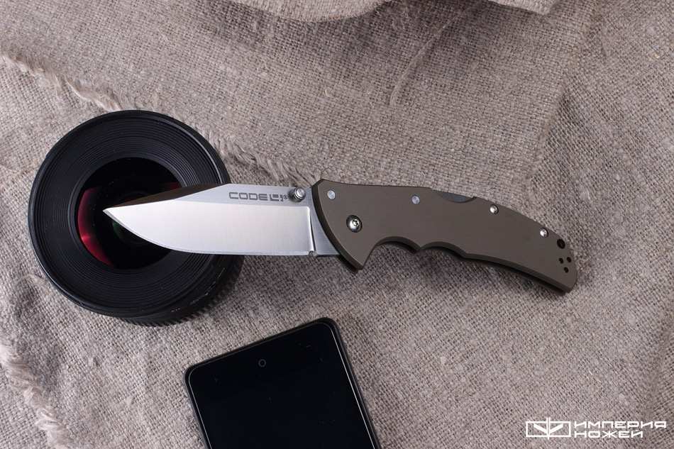 Нож Code 4 Clip Point – Cold Steel