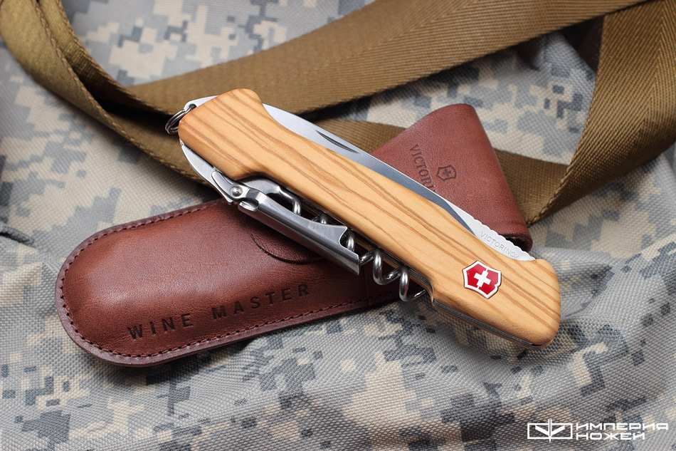 Нож Victorinox Wine Master Olive Wood – Victorinox фото 5
