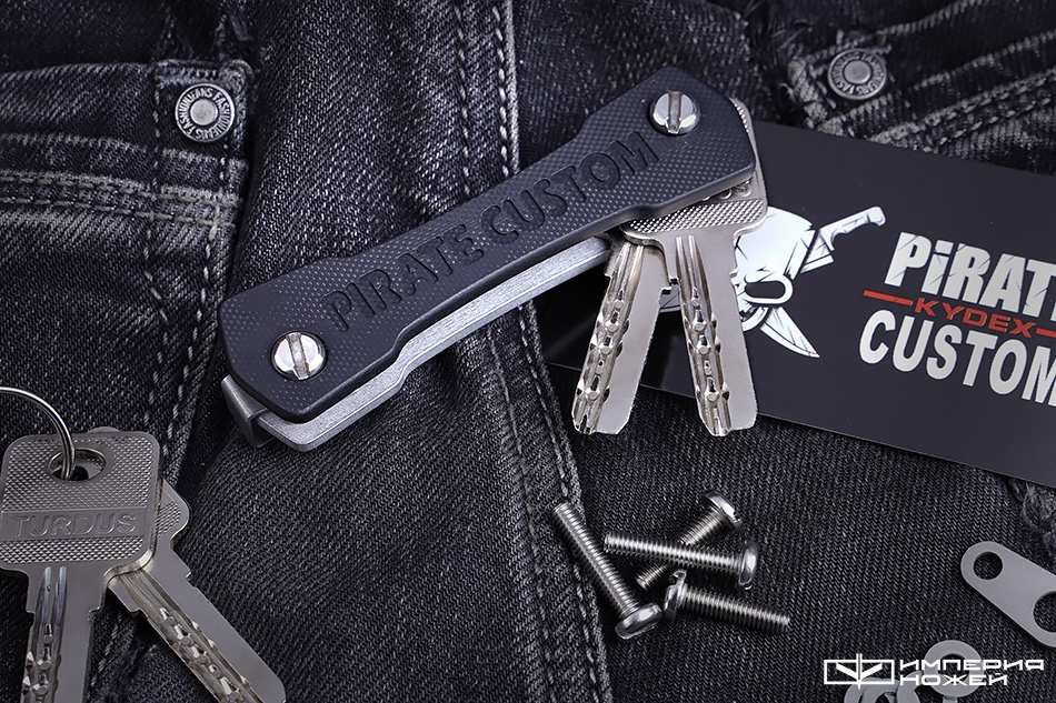 Ключница черная G10 гладкая текстура – Pirate Custom