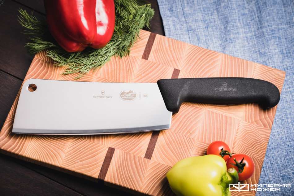 Кухонный топорик 5.4003.18 – Victorinox