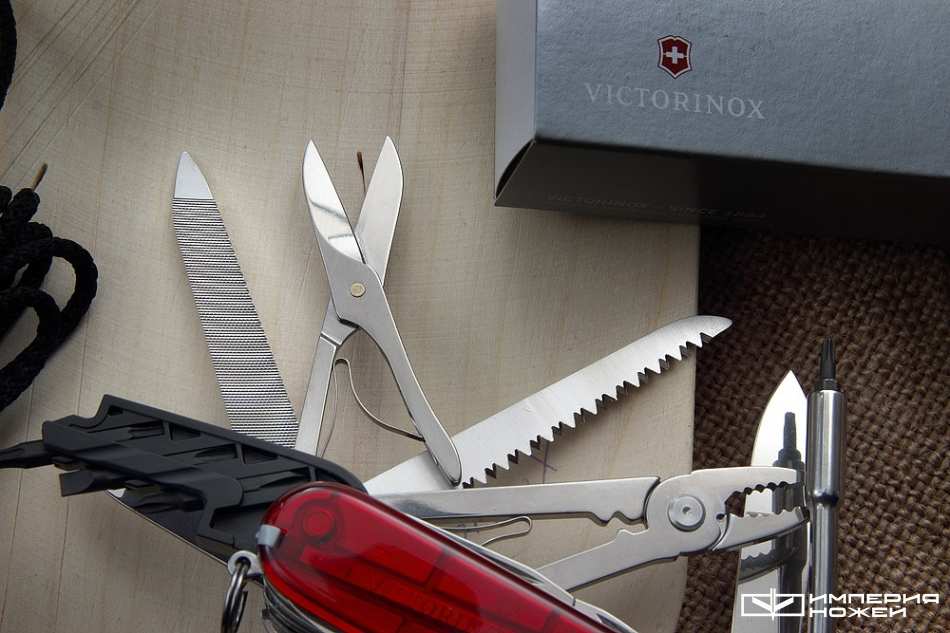 СКЛАДНОЙ ШВЕЙЦАРСКИЙ нож CyberTool 41 – Victorinox фото 5