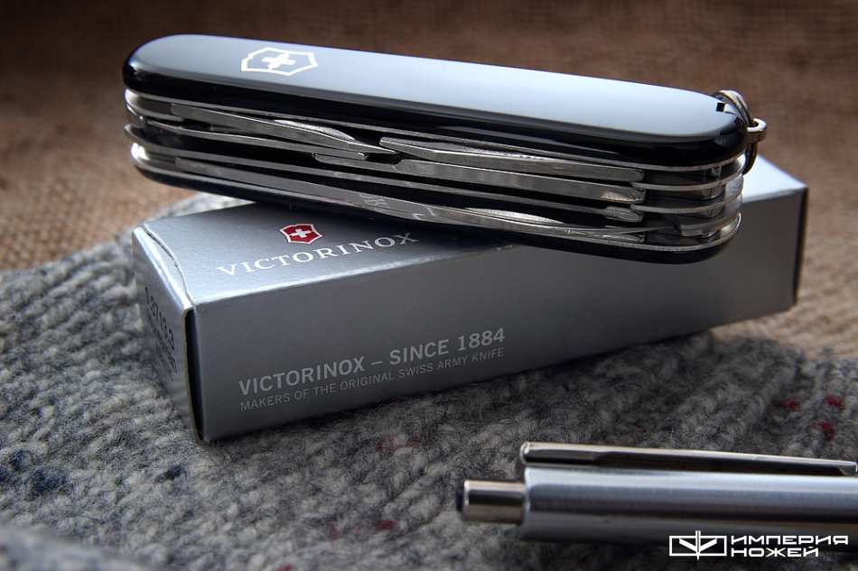 складной нож Huntsman Black – Victorinox фото 3