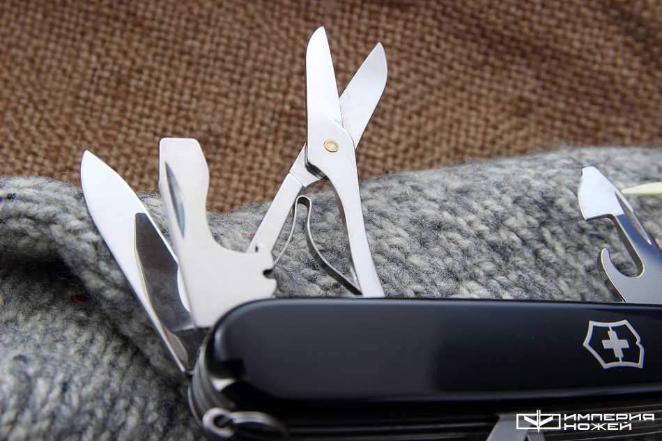 складной нож Huntsman Black – Victorinox фото 4
