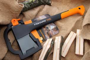 Fiskars Плотницкий топор х10