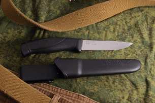 Morakniv нож туристический Companion Black нержавеющая сталь