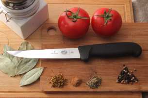 Victorinox Нож обвалочный (150мм)