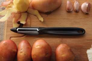 Victorinox Нож для чистки томатов и других овощей 7.6075