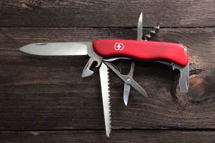 Victorinox СКЛАДНОЙ ШВЕЙЦАРСКИЙ нож Outrider