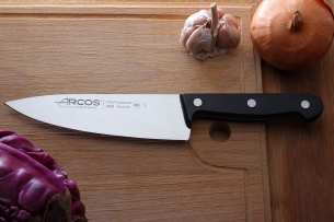 Arcos  Нож поварской 15.5 см