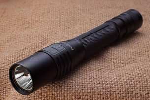Fenix Fonari  Фонарь Fenix E25UE Cree XP-L V5