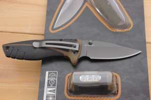Gerber Нож Набор складной нож+фонарь Myth