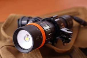 Fenix Fonari  Подводный фонарь Fenix SD11 Cree XM-L2 U2