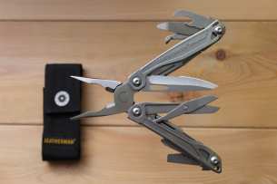 Leatherman  Мультитул Wingman