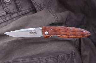 Mcusta Складной нож Basic Folder Rosewood Handle
