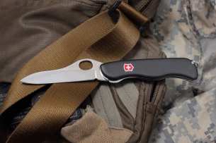 Victorinox Нож Victorinox Sentinel Black