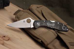 Spyderco  Складной нож Delica Green