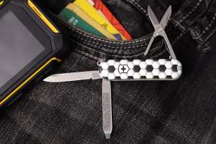 Victorinox Нож Victorinox World of Soccer