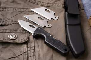Cold Steel Нож скрытого ношения с фиксированным клинком Click N Cut