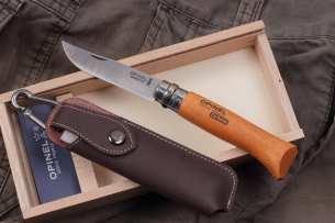 Opinel Нож Opinel №8, углеродистая сталь, рукоять из дерева бука, с чехлом, в деревянной коробке (УЦЕНКА)