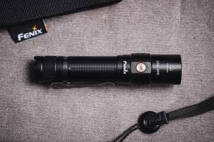 Fenix Fonari  Фонарь LD32 UVC Cree XHP 35 HI (дезинфицирующий ультрафиолет)